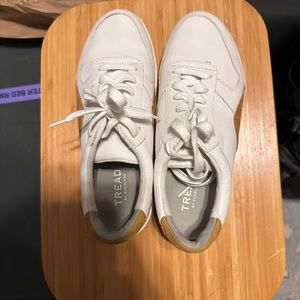 Everlane tread sneakers